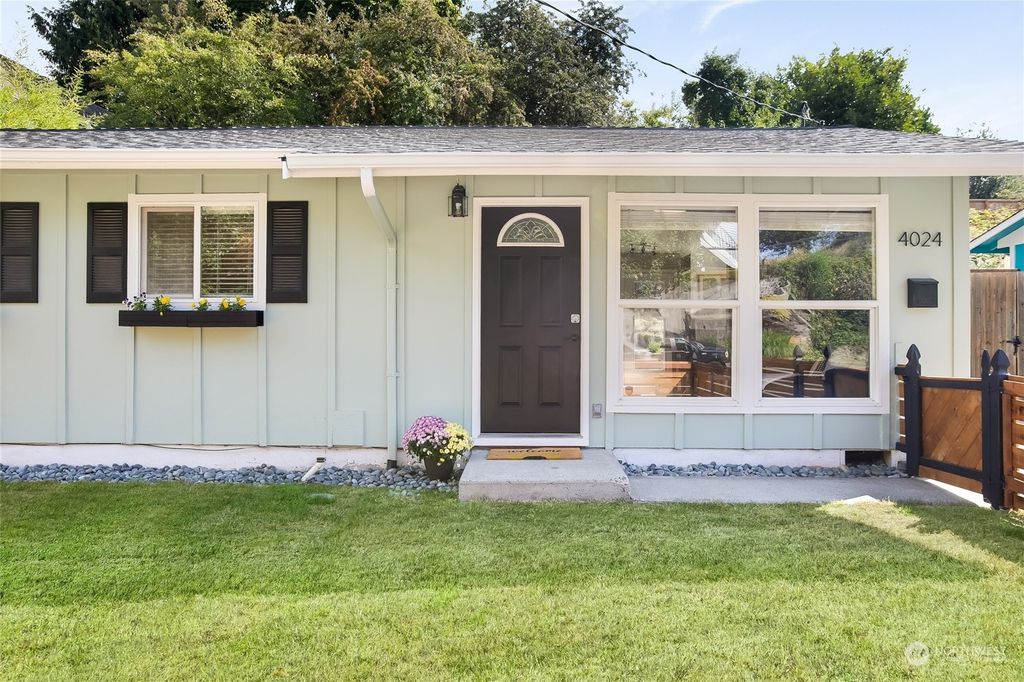 Photo of 4024 21st Avenue SW, Seattle, WA 98106 (MLS # 2227740)
