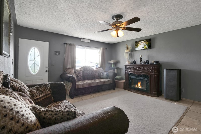 1101 Arnold Drive