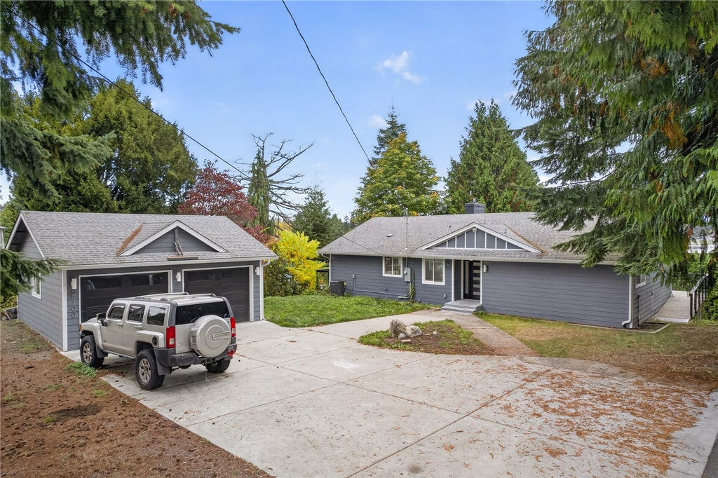 Photo of 26700 138th Place SE, Kent, WA 98042 (MLS # 2597635)