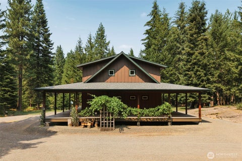 Photo of 19 Lois Lane, Trout Lake, WA 98650 (MLS # 2545203)