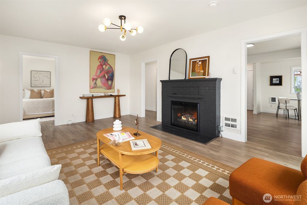 Photo of 1325 Broadway, Everett, WA 98201 (MLS # 2519815)