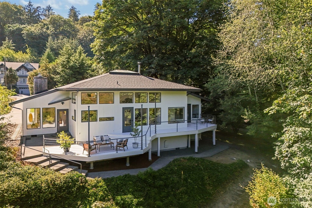 Photo of 26530 Lake Fenwick Road S, Kent, WA 98032 (MLS # 2551550)