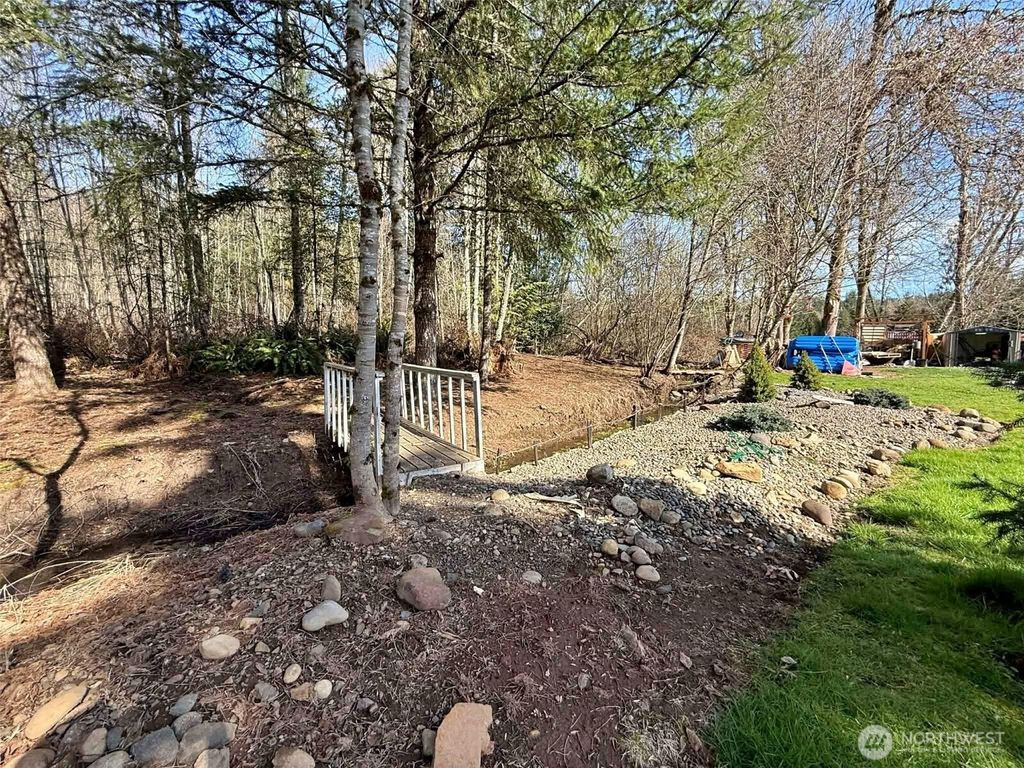 Photo of 106 Virginia Lee Ln, Mossyrock, WA 98564 (MLS # 2486623)