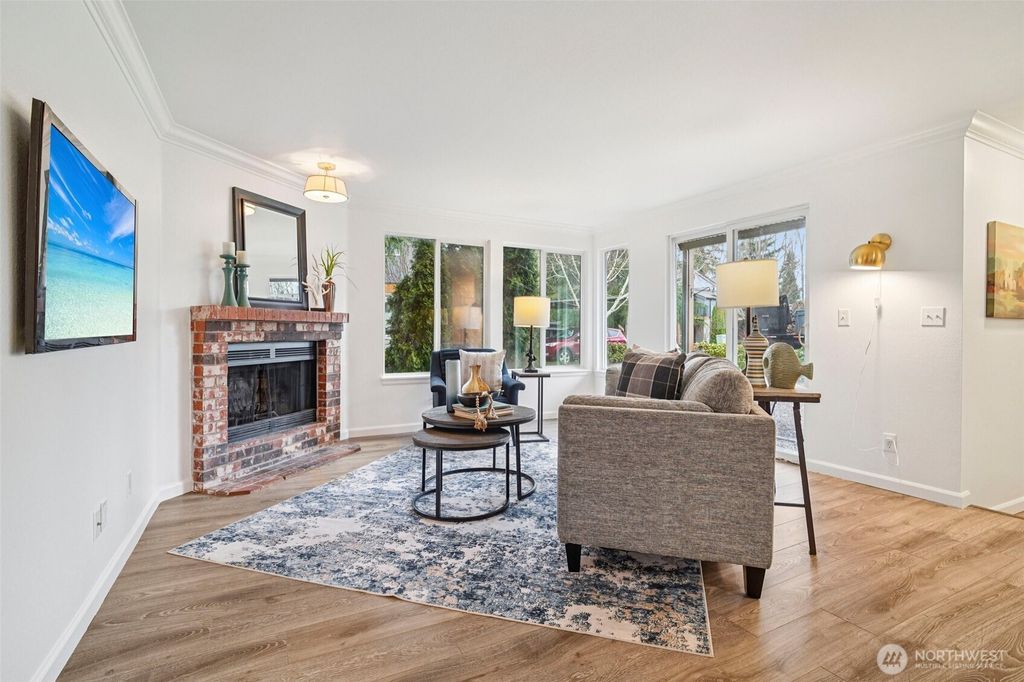 Photo of 10822 NE 148th Lane #J102, Bothell, WA 98011 (MLS # 2489371)