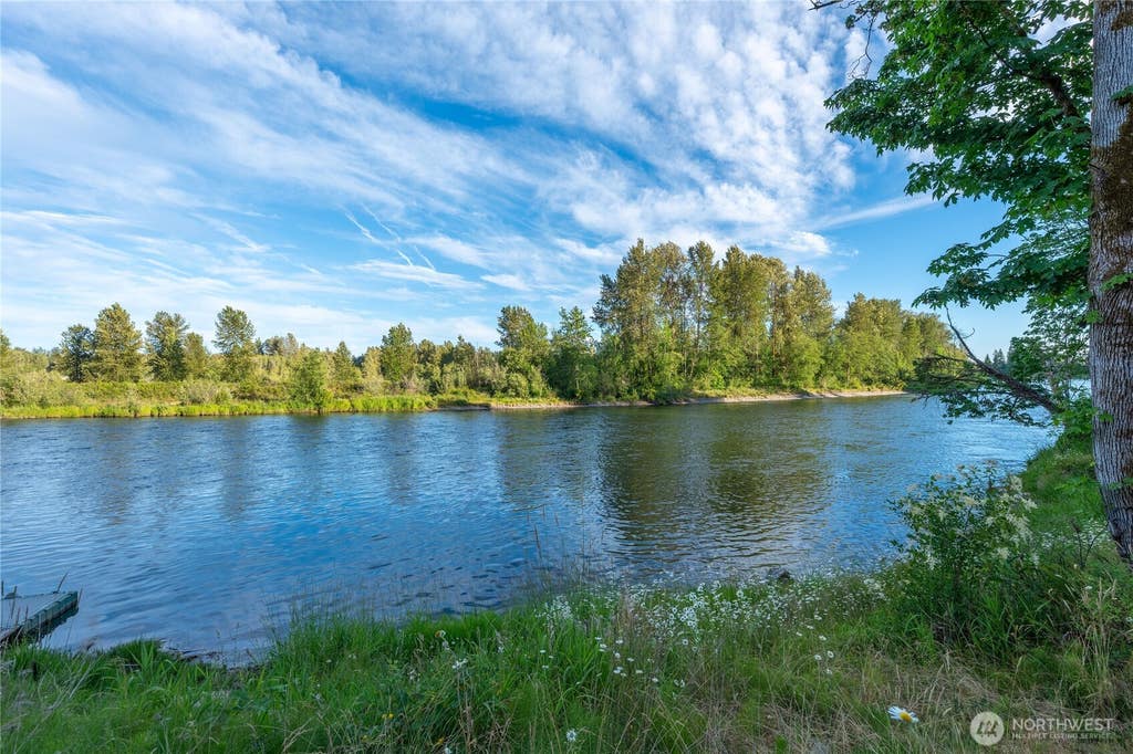 Photo of 243 Middlecrest Drive, Toledo, WA 98591 (MLS # 2548265)