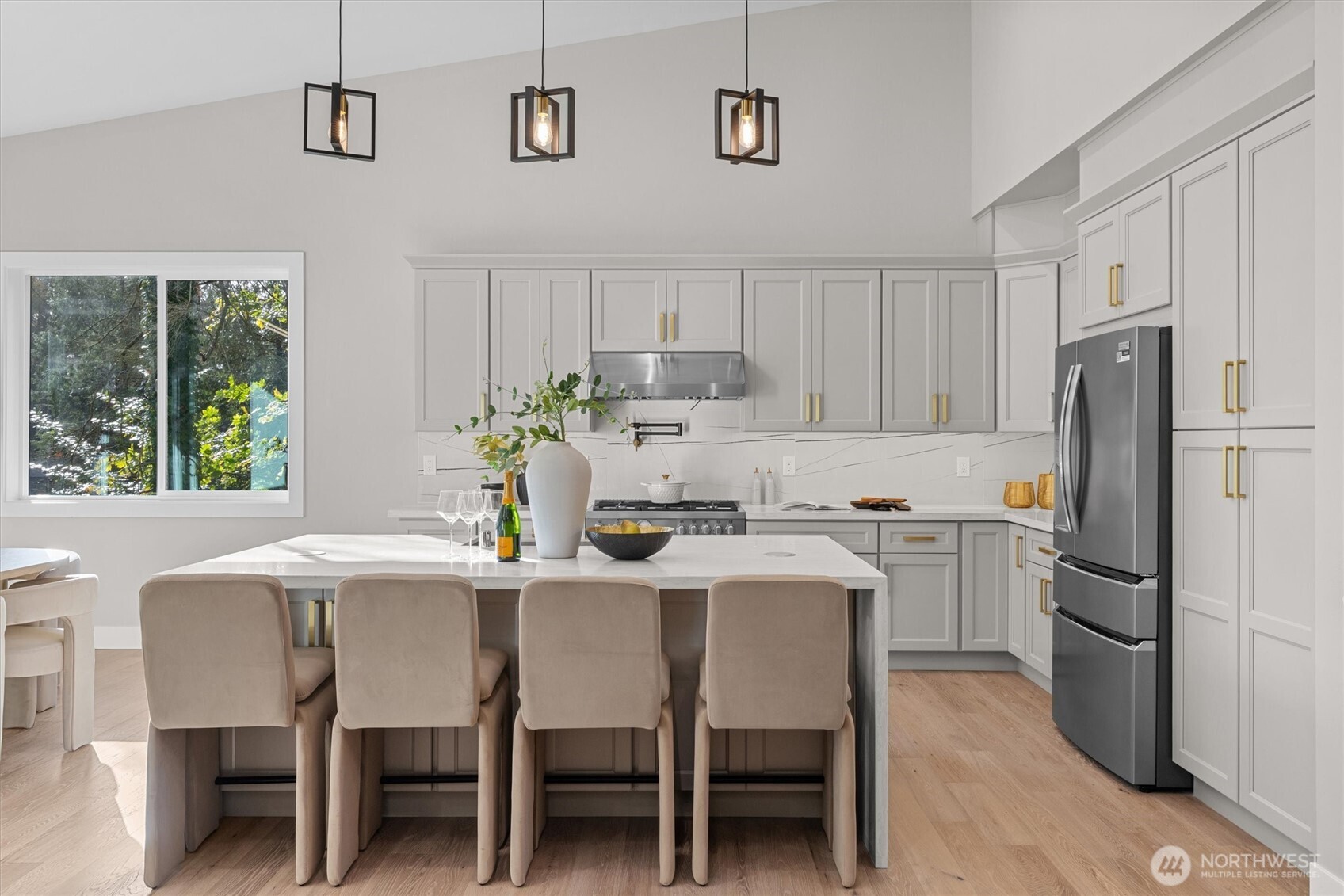 18616 92nd Avenue NE