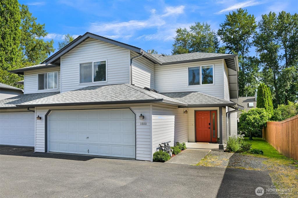 Photo of 1800 E Maryland Street, Bellingham, WA 98226 (MLS # 2548175)