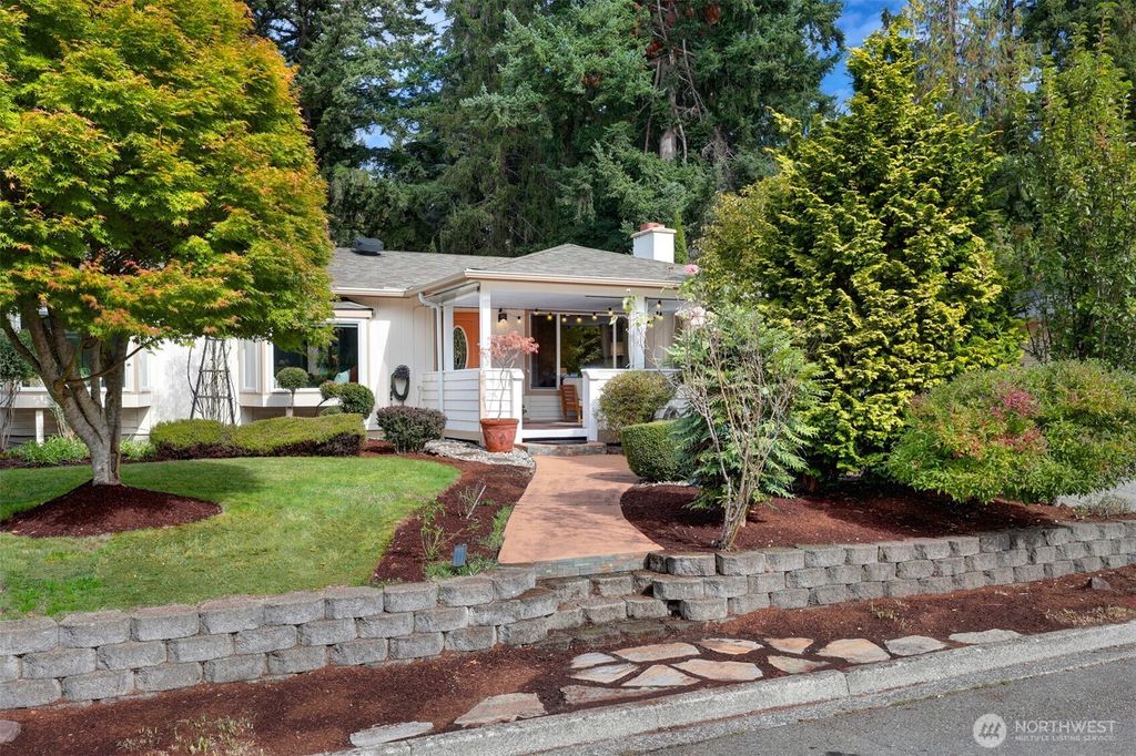 Photo of 10442 NE 142nd Street, Kirkland, WA 98034 (MLS # 2439258)
