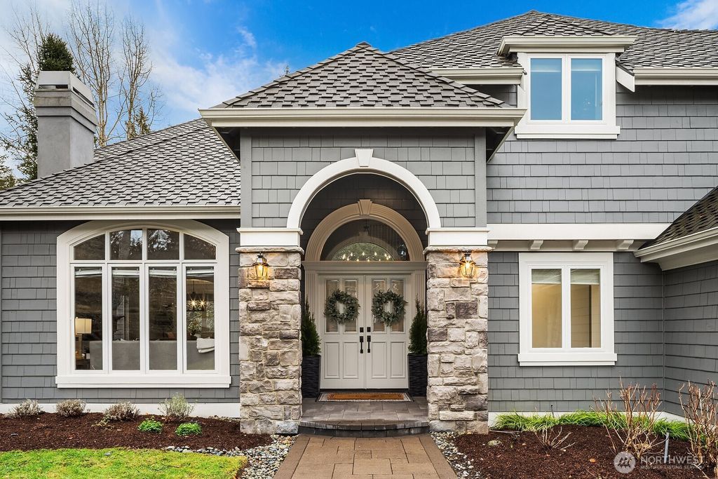 Photo of 25917 SE 23rd Court, Sammamish, WA 98075 (MLS # 2331293)