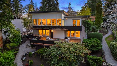 Photo of 2070 127th Avenue SE, Bellevue, WA 98005 (MLS # 2506575)