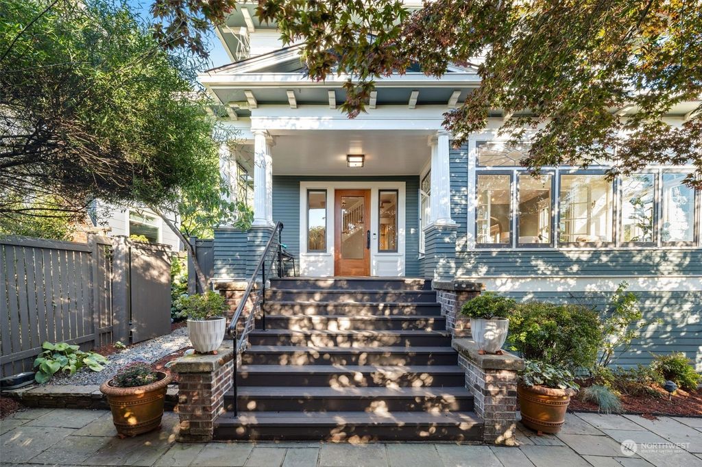 Photo of 1602 10th Avenue W, Seattle, WA 98119 (MLS # 2293040)