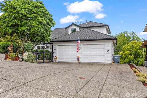 1308 11th Street Pl SW Puyallup WA 98371