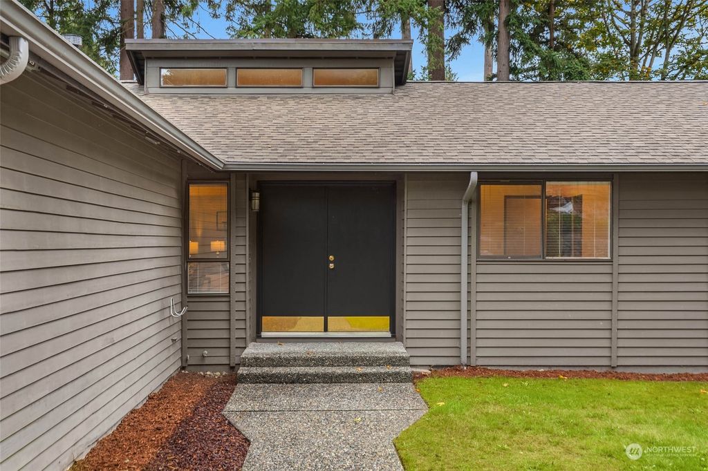Photo of 10635 NE 145th Place, Bothell, WA 98011 (MLS # 2170075)