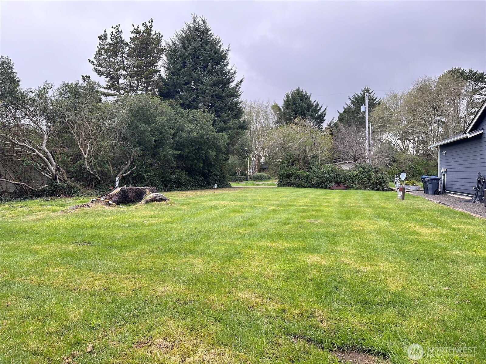 324 Clover Creek Avenue NW