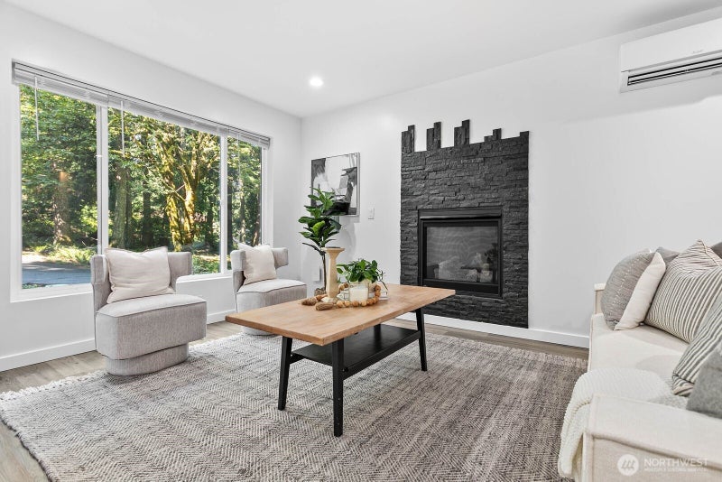 8 White Mountain Lane