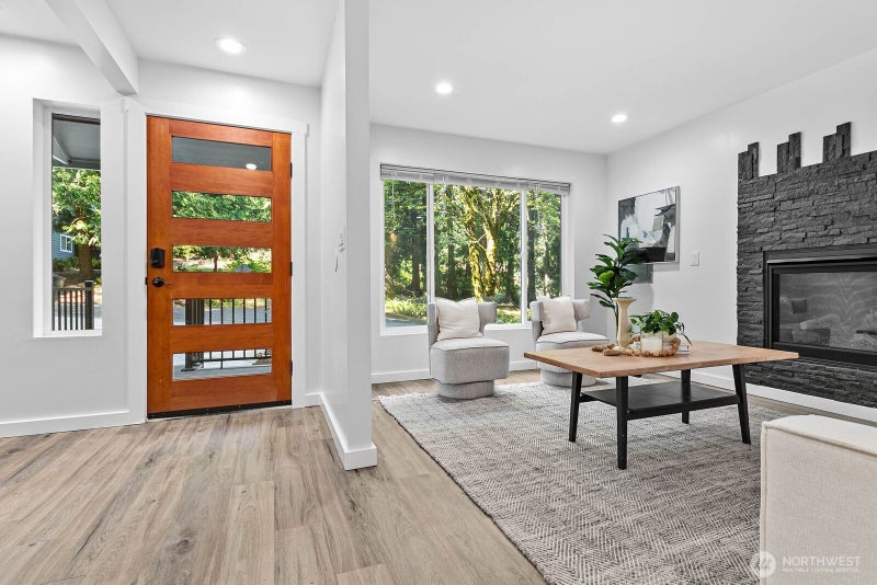 8 White Mountain Lane