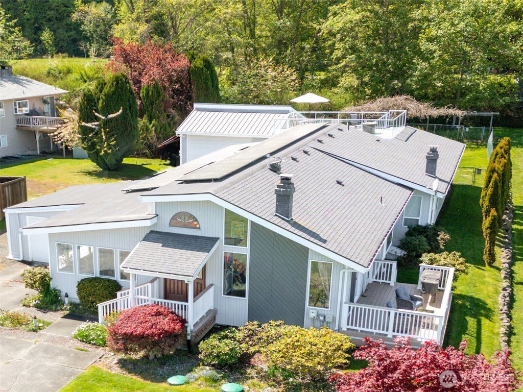 Photo of 293 N Ridge View Dr Dr, Port Angeles, WA 98362 (MLS # 2516517)