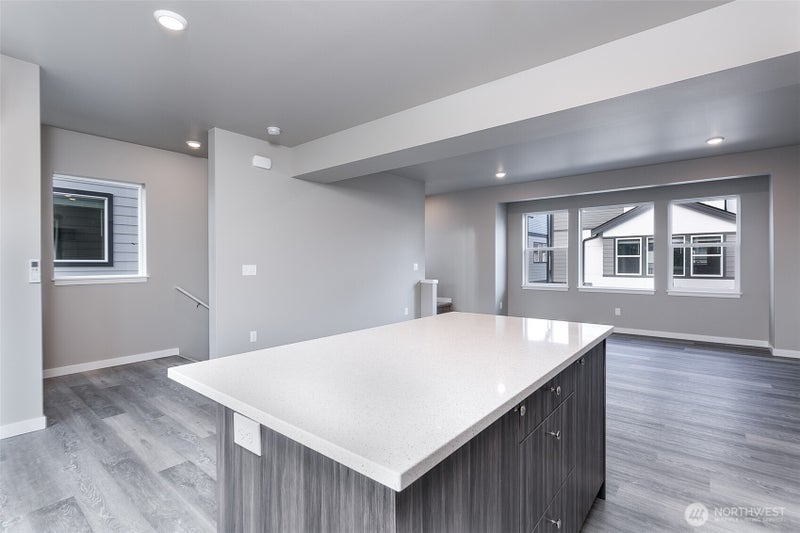 1817 Eastgate Loop