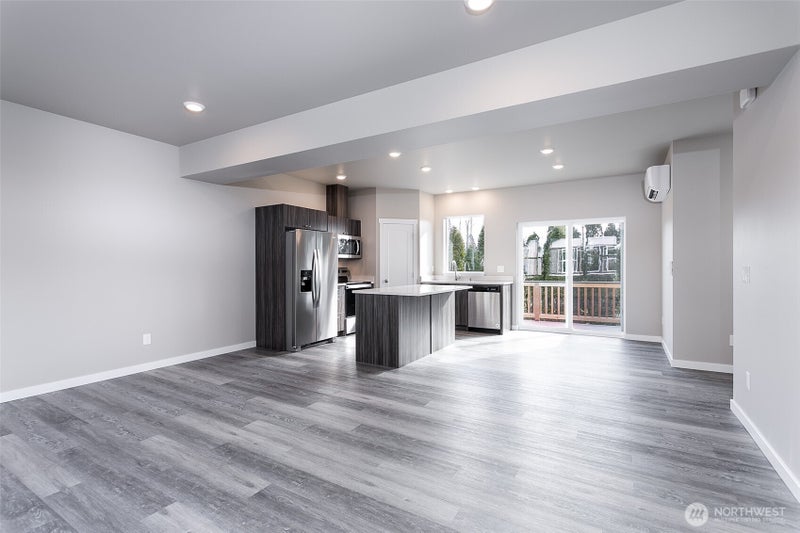 1817 Eastgate Loop