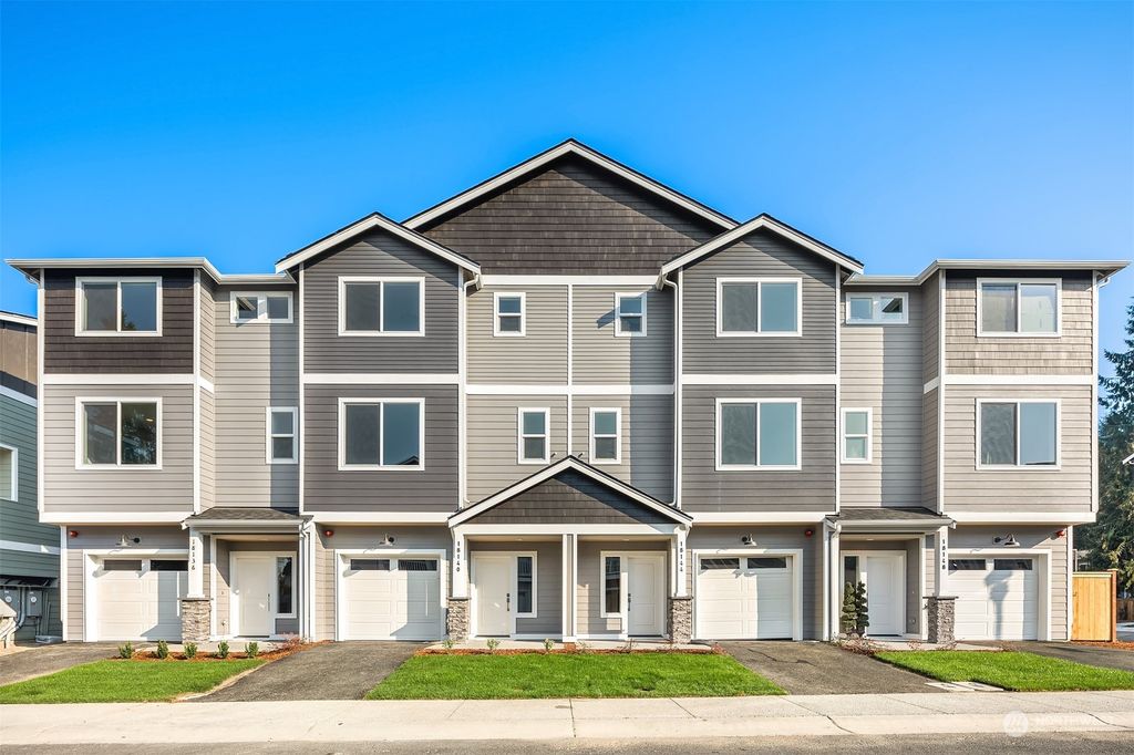 Photo of 18136 1st Place SW, Normandy Park, WA 98166 (MLS # 2036471)