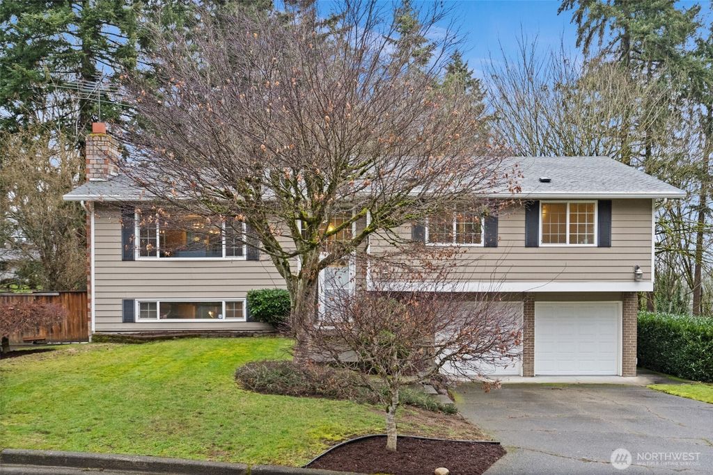Photo of 13180 93rd Avenue NE, Kirkland, WA 98034 (MLS # 2335371)