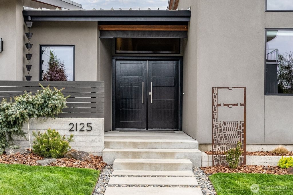 Photo of 2125 Paramount Street, Walla Walla, WA 99362 (MLS # 2507926)