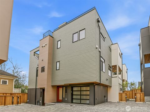 Photo of 1412 N 47th Street #B, Seattle, WA 98103 (MLS # 2503424)