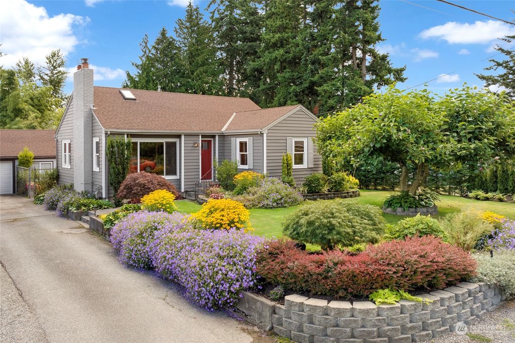 Photo of 6315 Cypress Street, Everett, WA 98203 (MLS # 2150722)