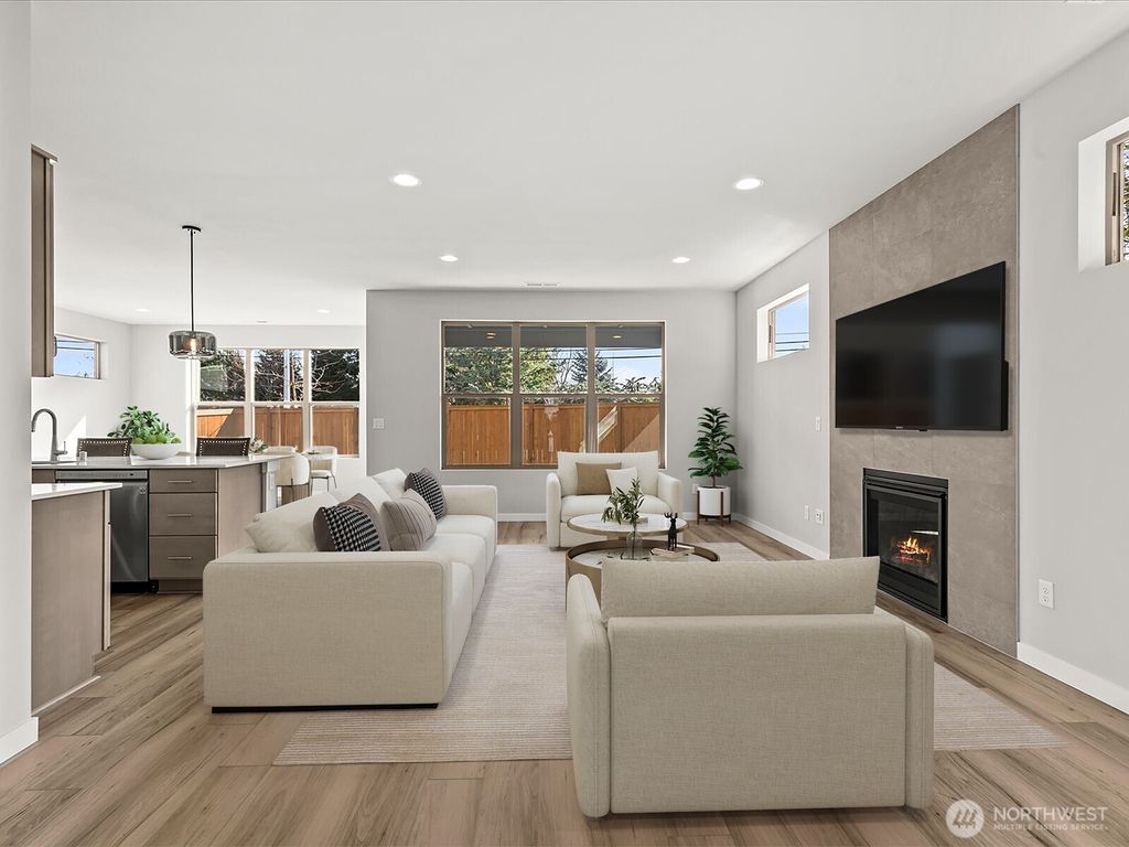 Photo of 11521 SE 236th Street, Kent, WA 98031 (MLS # 2348606)