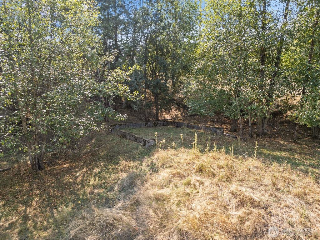 Photo of 1111 124th Avenue NE, Woodinville, WA 98072 (MLS # 2426621)