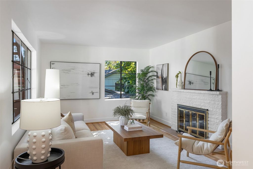 Photo of 5716 38th Ave Ave NE, Seattle, WA 98105 (MLS # 2442686)