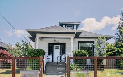 Photo of 3509 N Cheyenne Street, Tacoma, WA 98407 (MLS # 2538153)