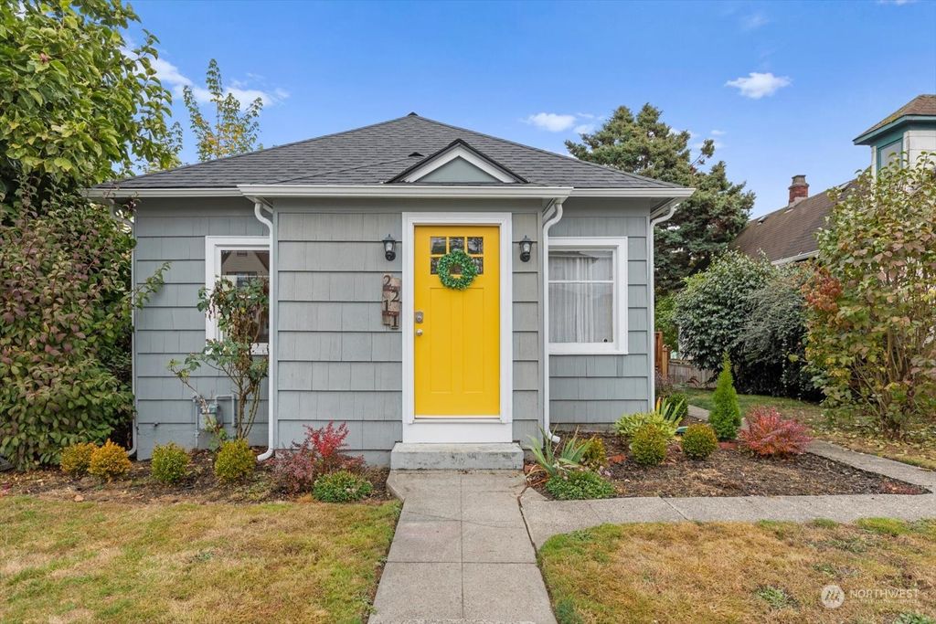 Photo of 2211 Wetmore Avenue, Everett, WA 98201 (MLS # 2014835)