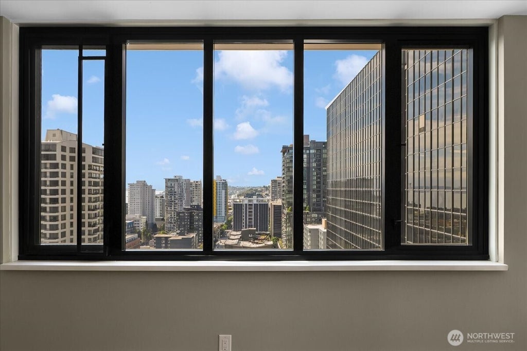 Photo of 2100 3rd Avenue #2104, Seattle, WA 98121 (MLS # 2575486)