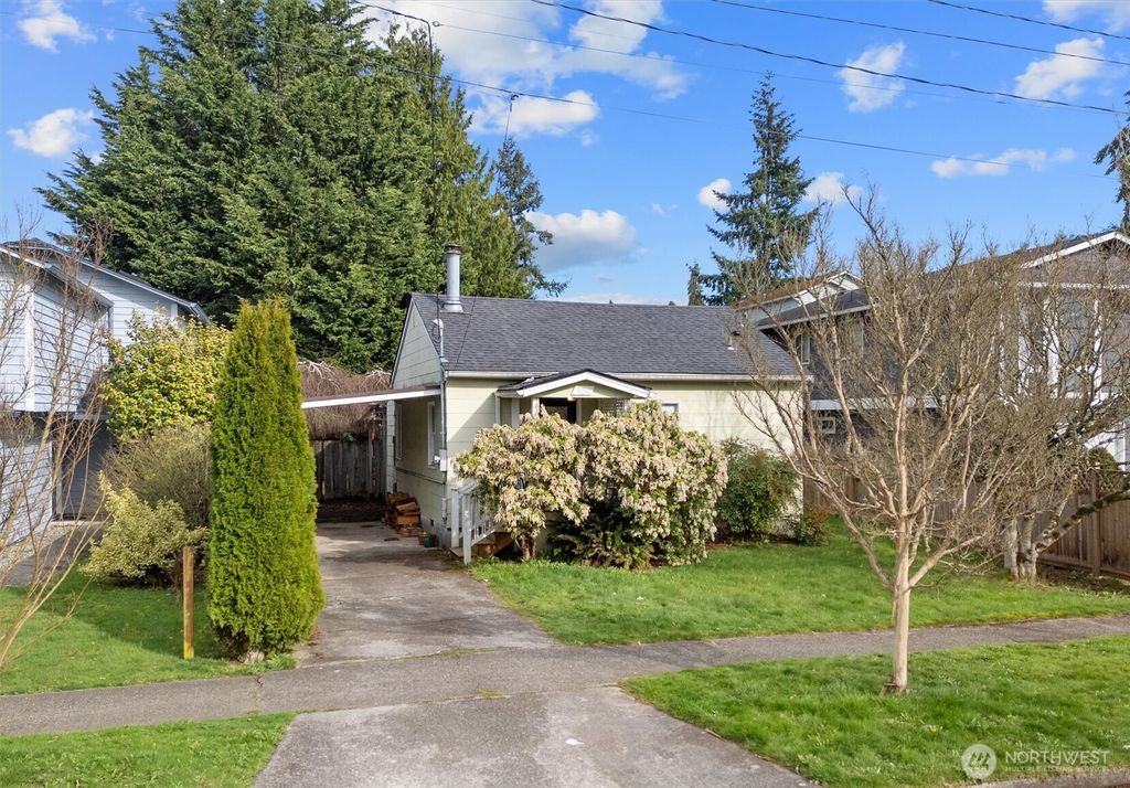 Photo of 7740 36th Avenue NE, Seattle, WA 98115 (MLS # 2352137)