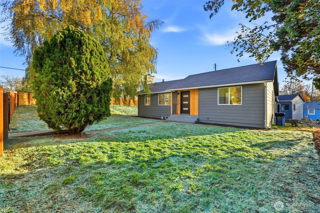 Photo of 7227 S 120th Street, Seattle, WA 98178 (MLS # 2454512)