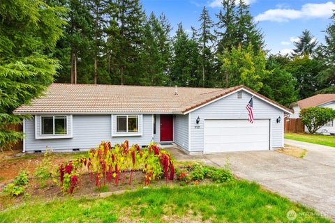 Photo of 9101 Autumn Place SE, Olympia, WA 98513 (MLS # 2583491)