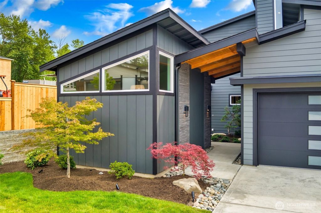 Photo of 10019 NE 196th Place, Bothell, WA 98011 (MLS # 2417428)