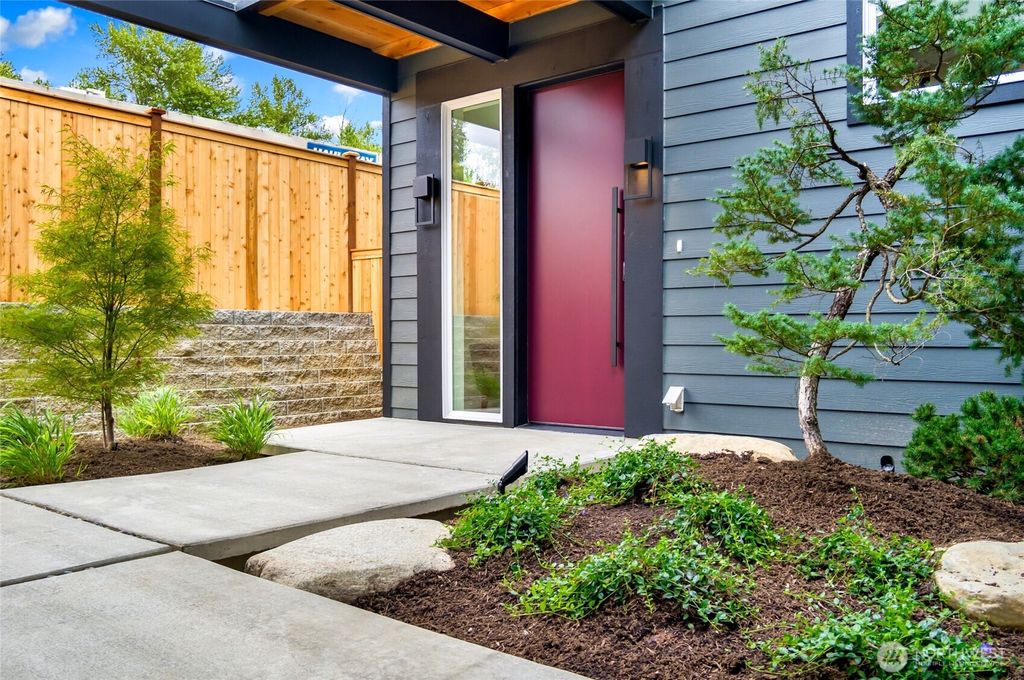 Photo of 10019 NE 196th Place, Bothell, WA 98011 (MLS # 2417428)