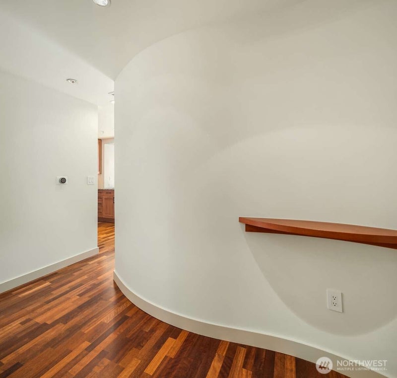 10610 NE 9th Place 903