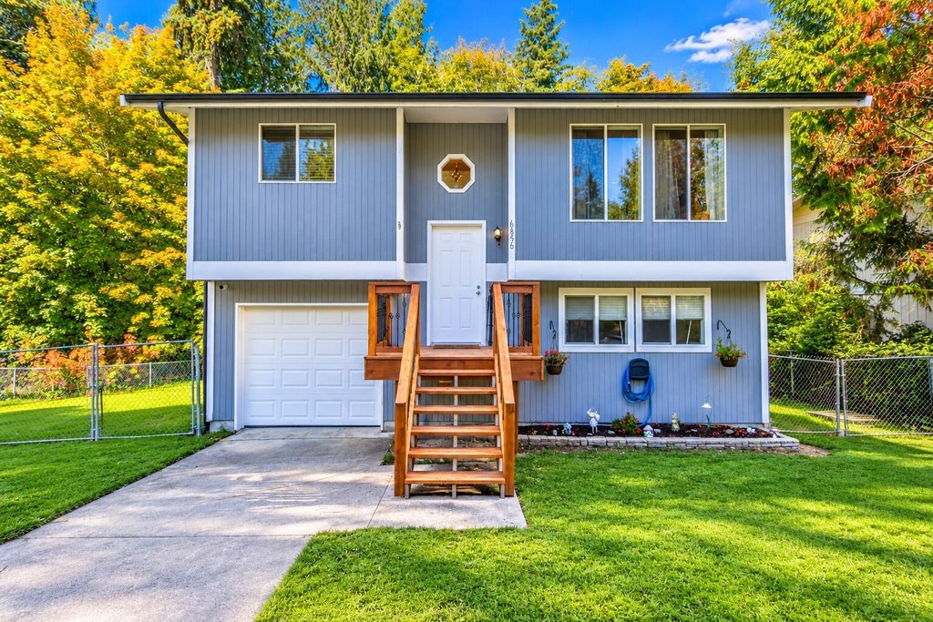 Photo of 6856 E Cascade Drive, Port Orchard, WA 98366 (MLS # 2597811)