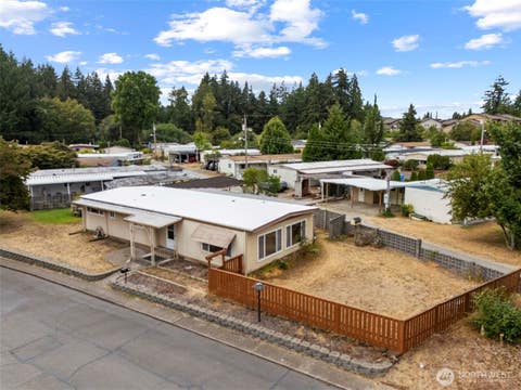 Photo of 930 Trosper Road SW #74, Tumwater, WA 98512 (MLS # 2572359)
