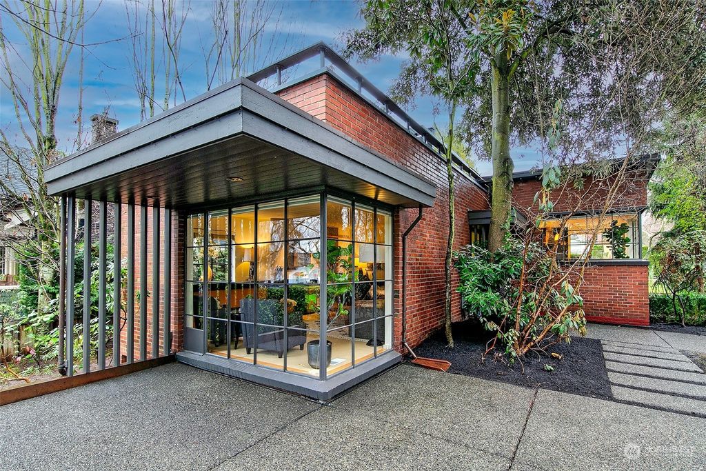 Photo of 1804 E Hamlin Street, Seattle, WA 98112 (MLS # 2193987)