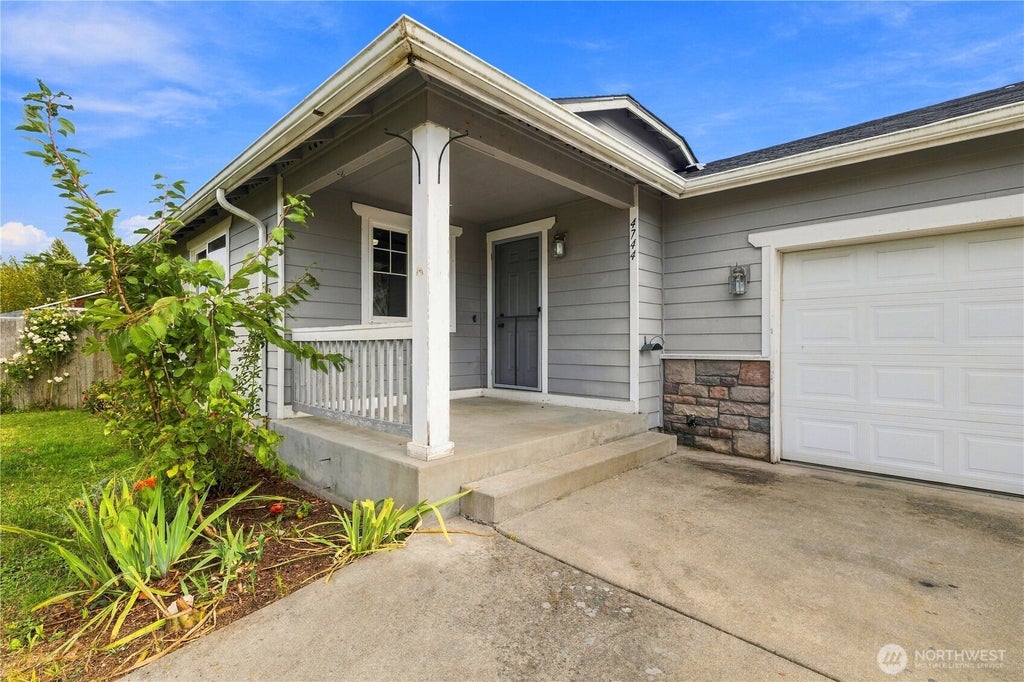 Photo of 4744 Sandcastle Drive, Blaine, WA 98230 (MLS # 2588705)