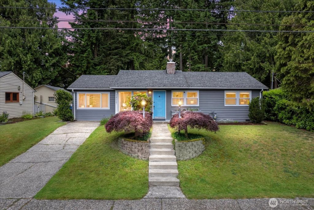 Photo of 14817 Fremont Avenue N, Shoreline, WA 98133 (MLS # 2382532)