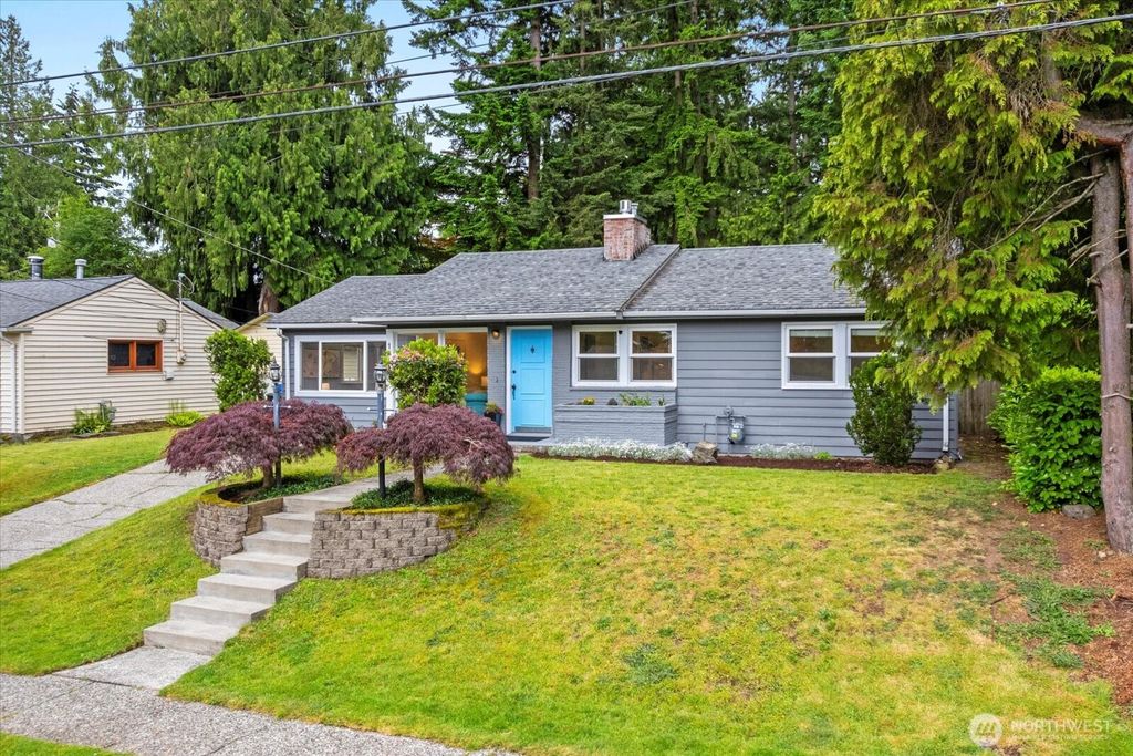 Photo of 14817 Fremont Avenue N, Shoreline, WA 98133 (MLS # 2382532)