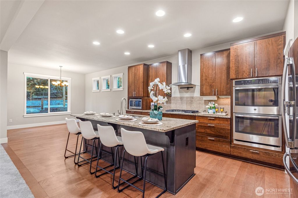 Photo of 4585 167th Lane SE, Bellevue, WA 98006 (MLS # 2494294)