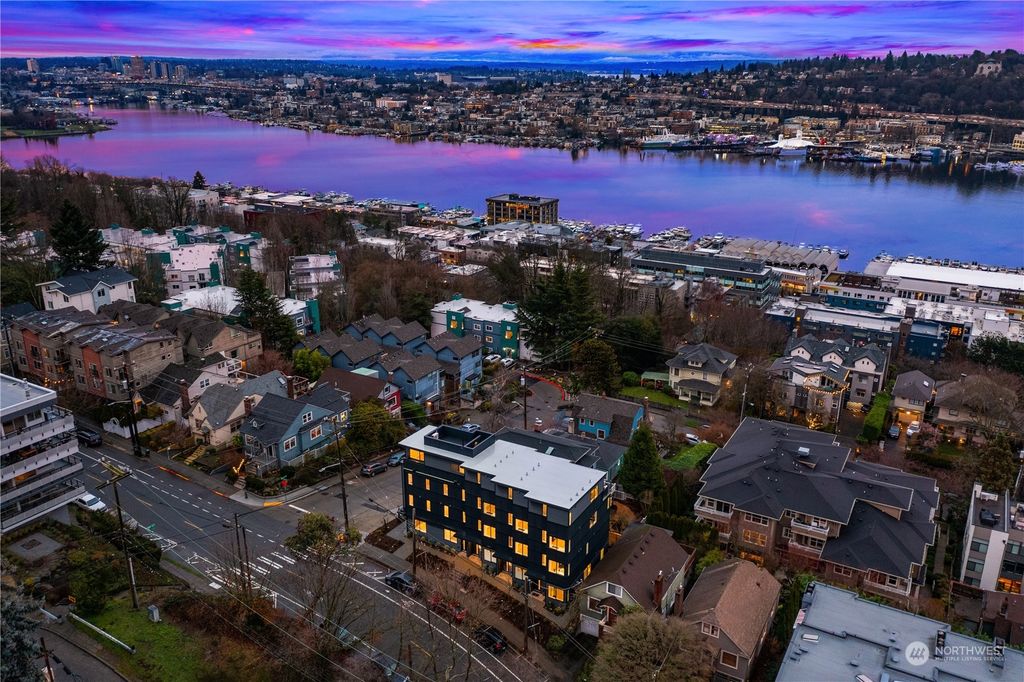 Photo of 1424 Taylor Avenue N, Seattle, WA 98109 (MLS # 2236426)