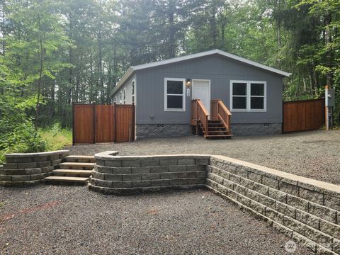 Photo of 11515 189th Avenue NW, Gig Harbor, WA 98329 (MLS # 2470738)