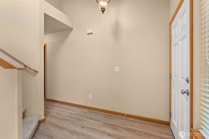 2905 Campus Prairie Loop NE